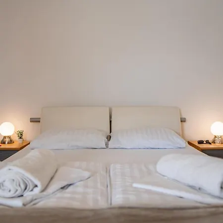 Apartment Jurcevic Vir
